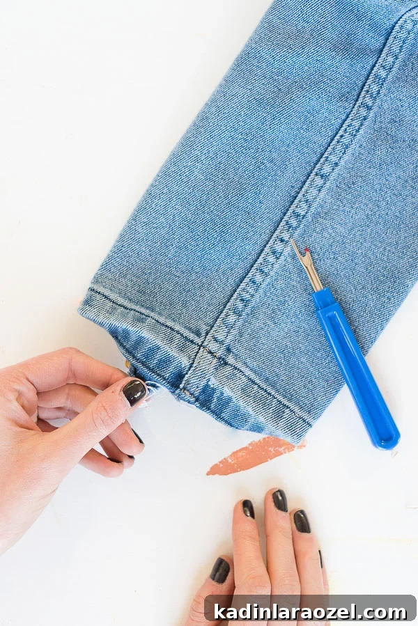 How to DIY the Drop Hem Jeans Trend (with Denim You Already Have) #denimdiy #drophem #diy 