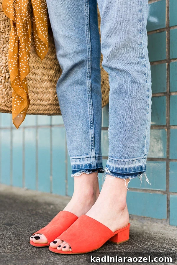 Drop Hem Jeans DIY! You can recreate this project using jeans you already have too! Click through for the tutorial. #denimdiy #drophem #diy 