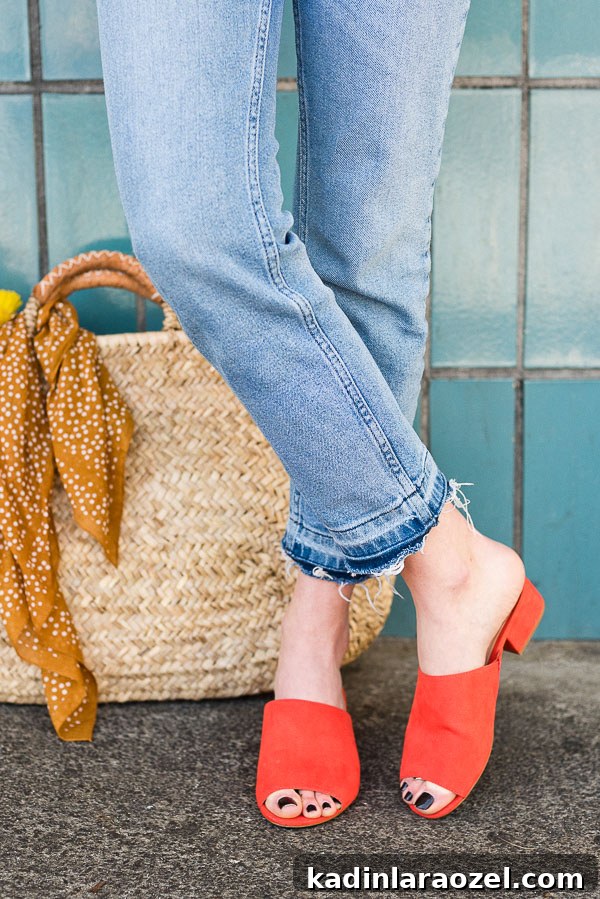 DIY drop hem jeans! You can recreate this project using jeans you already have too! Click through for the tutorial. #denimdiy #drophem #diy