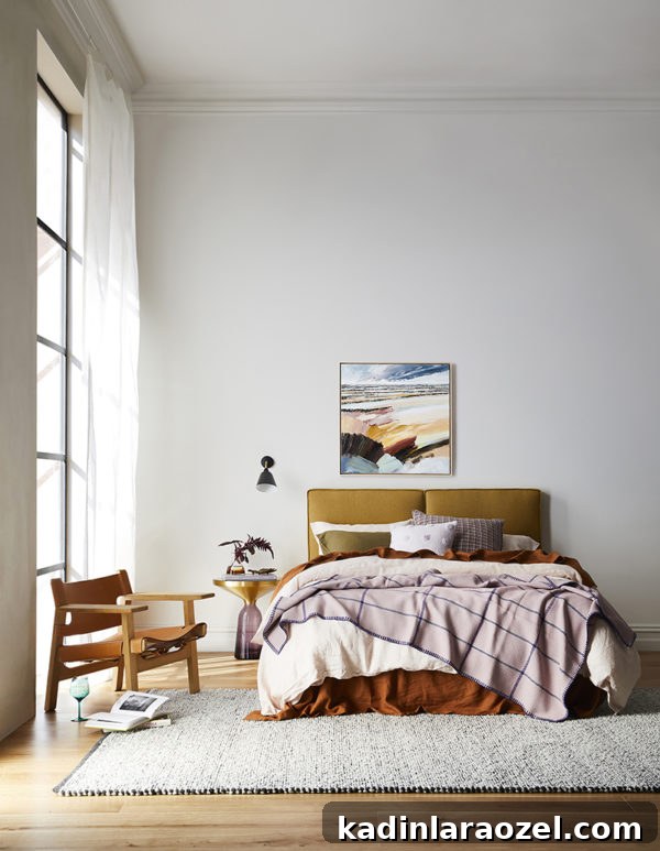 18 Inspiring Australian Designers and Artists to Know 2 Heatherly Design headboard bedromo design. Get down (under) with 18 Inpsiring Australian Designers and Artists #australiandesign #australia #designinspiration #bedroom