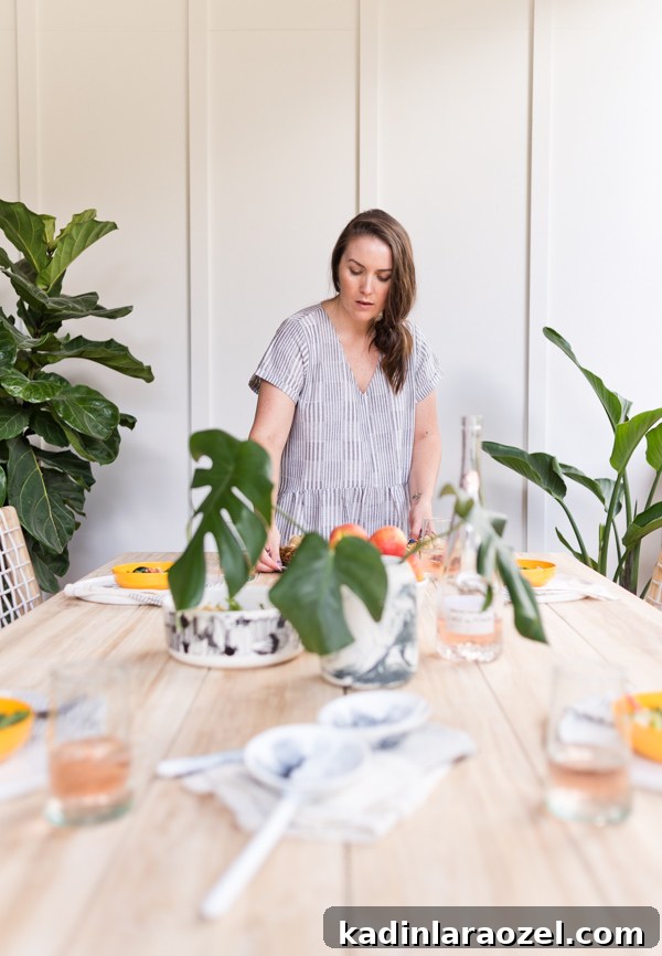 Summer Entertaining Essentials: Must-Have Outdoor Hosting Gear 5 Summer essentials for outdoor entertaining with Brittni Mehlhoff from Paper and Stitch. #summer #summerentertaining