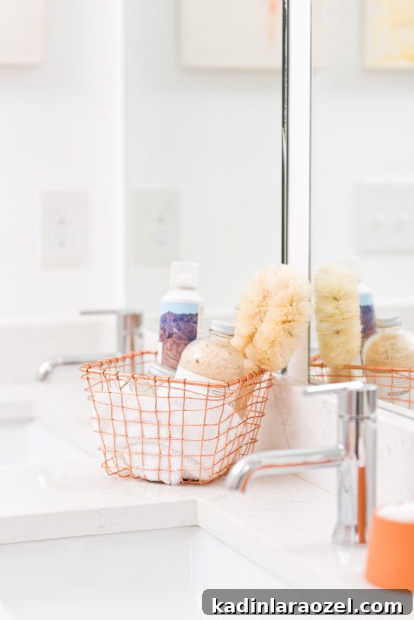 Guest Bathroom Essentials: 3 Must-Have Items for Visitors 3 Guest bathroom details and styling