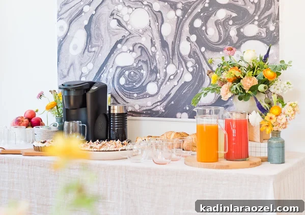 Host a Chic Brunch with Friends: Simple Stylish Ideas 2 A colorful (but minimal modern) brunch. #brunchinspiration #summerentertaining #pastelvibes #brunch