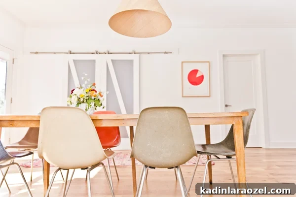 An organic modern dining room makeover.