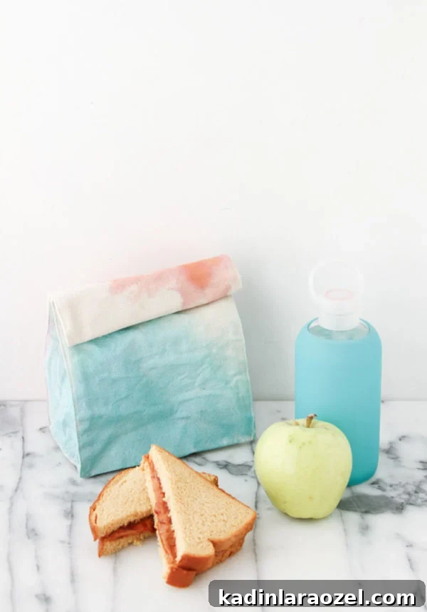 Watercolor lunch bags DIY for back to school. Click through for all 24 unique back to school ideas. #backtoschool #backtoschooldiy #diy #diyideas #backtoschoolideas