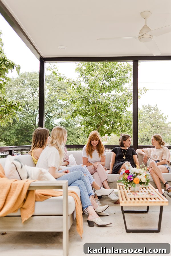 How to throw the perfect end of summer get-together. Click through for entertaining tips from Brittni Mehlhoff of Paper and Stitch. #summerentertaining #entertainingideas #entertainingtips #dinnerparty #outdoorentertaining