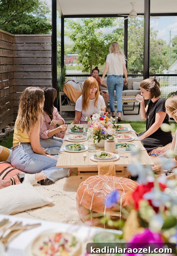 How to throw the perfect end of summer get-together. Click through for entertaining tips from Brittni Mehlhoff of Paper and Stitch. #summerentertaining #entertainingideas #entertainingtips #dinnerparty #outdoorentertaining