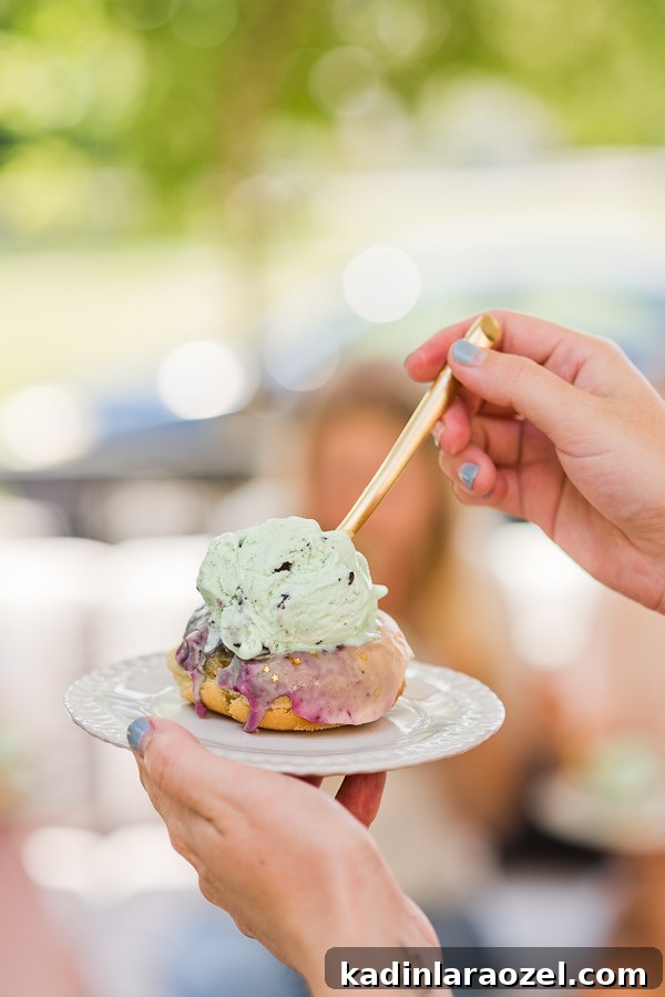 Mint chocolate chip donut sundaes! Perfect for end of summer get-togethers. Click through for entertaining tips from Brittni Mehlhoff of Paper and Stitch. #summerentertaining #entertainingideas #entertainingtips #dinnerparty #outdoorentertaining #mintchocolatechip #icecreamanddonuts #donutdessert #icecreamdessert