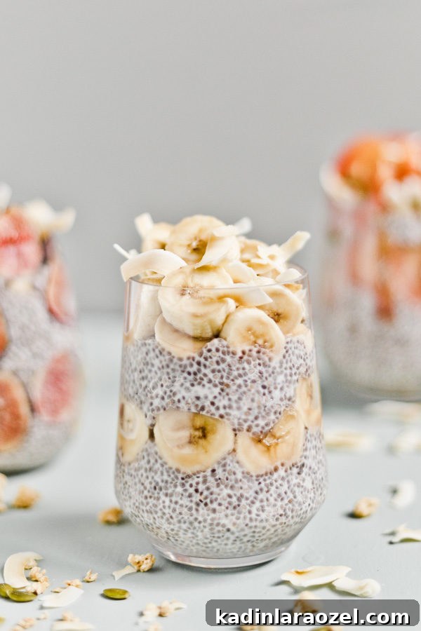 The Prettiest Chia Seed Parfaits #breakfastrecipe #easyrecipe #parfait #chiaseeds #breakfastideas #easybreakfast #bananas