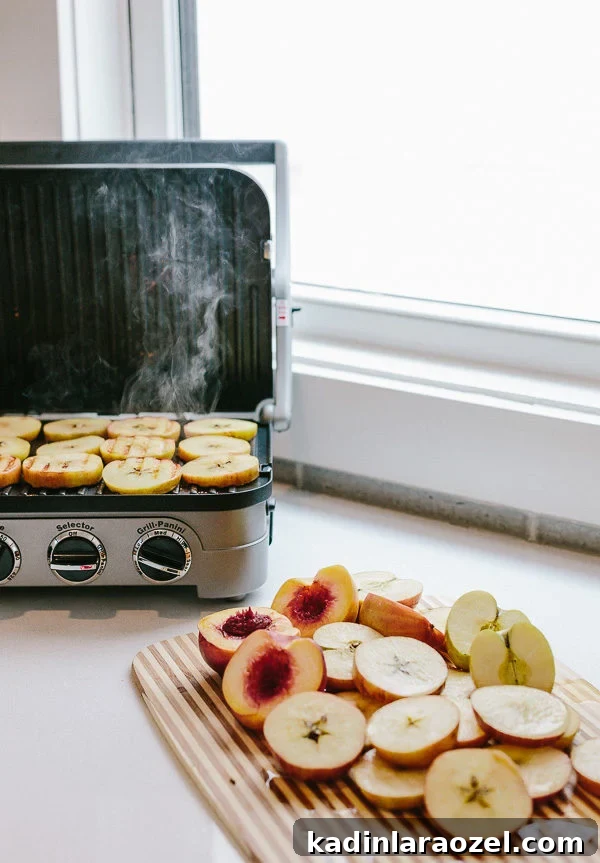Fall Cinnamon Brioche French Toast Recipe for Cozy Mornings 5 A drool-worthy fall recipe for toaster oven french toast with grilled apples. #fallrecipe #fall #frenchtoast #frenchtoastrecipe #apples