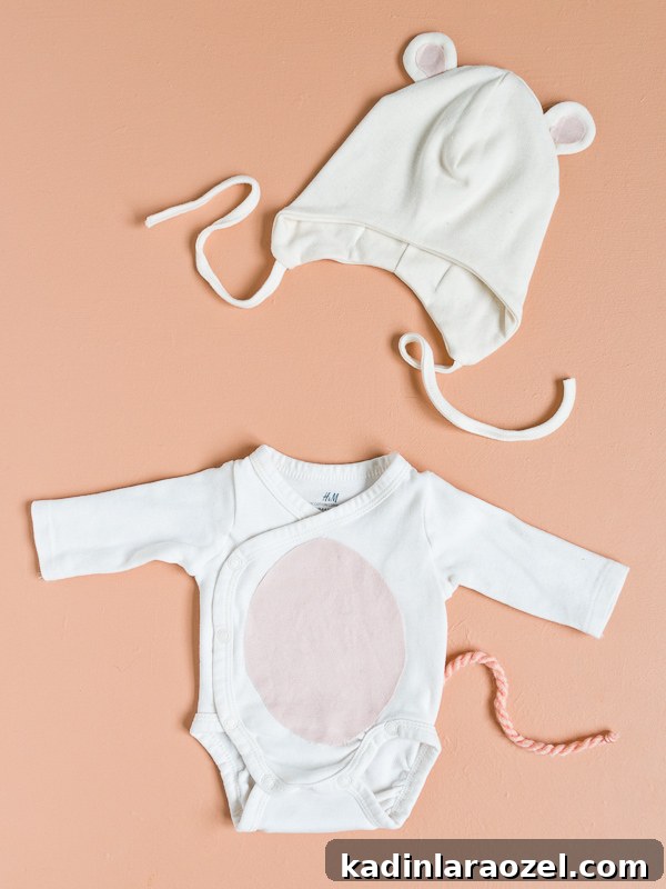 Last-Minute Adorable Halloween Baby Costumes: 3 Cute Ideas 4 DIY baby mouse costume