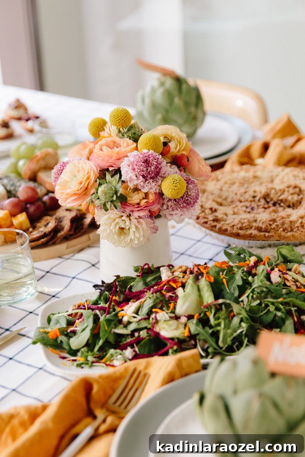 Upgrade Your Thanksgiving Tablescape in 15 Minutes: 3 Simple Ideas 4 minimal beautiful fall tablescape for Thanksgiving dinner