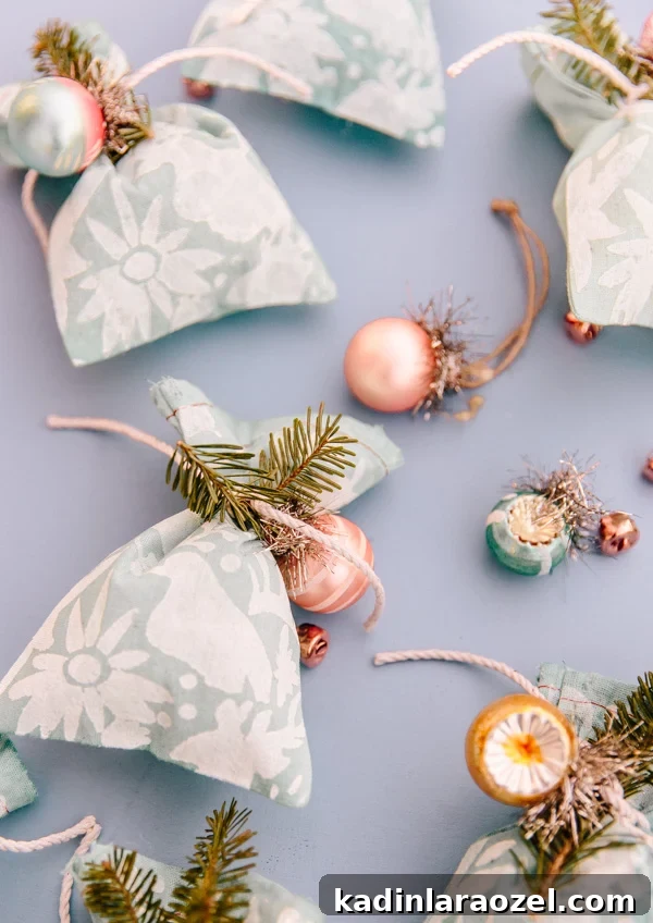 DIY Holiday Fabric Gift Wrap: Stylish Eco-Friendly Ideas 2 DIY fabric gift wrap for the holidays that you can customize for the giftee. #diyholiday #diy #diygiftwrap #giftwrap #stencils