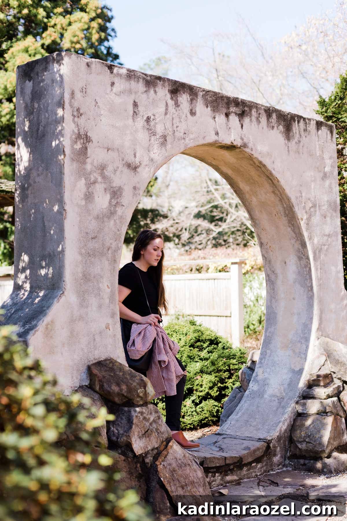5 Unexpected Date Ideas to Try Tonight 7 5 Unique Date Ideas That You Might Not Have Thought to Try. Idea #1: Botanical Gardens #dateideas #uniquedate #botanicalgarden #tropical #plants