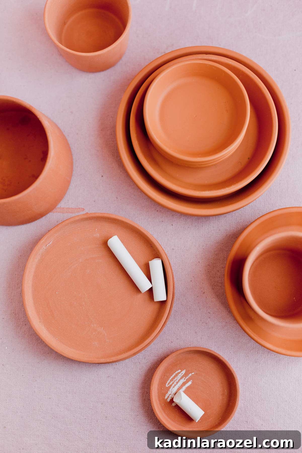 DIY Jewelry Dish Tutorial: Make a Stylish Trinket Tray 2 Let's Dish: A Simple DIY Jewelry Dish / Trinket Tray. #jewelry #diy #diyhome #terracotta #homedecor
