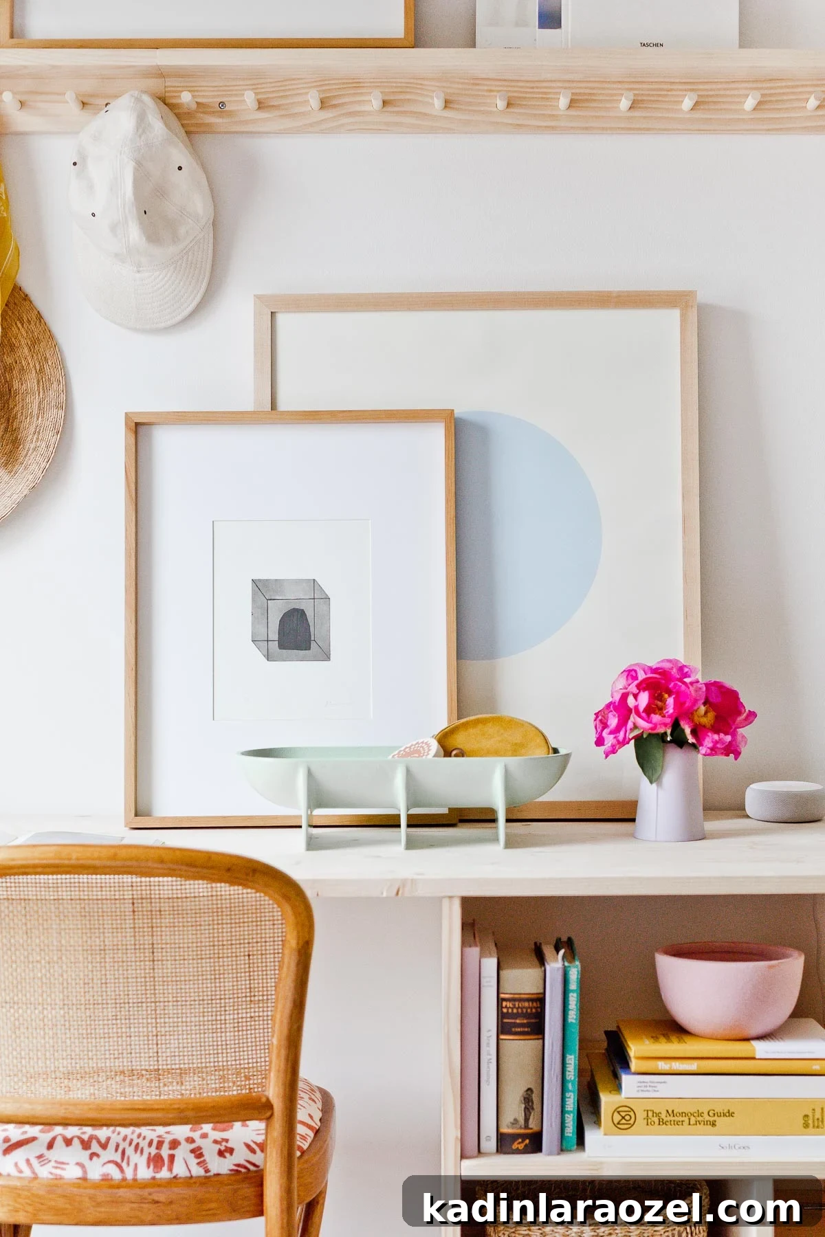 Learn how to build a simple, modern desk like this one for under $100. And explore this home office / guest room makeover designed by Brittni Mehlhoff of Paper and Stitch. #diy #diyfurniture #diydesk #desk #organicmodern #moderninterior #wooddesk #workspace #deskinspiration