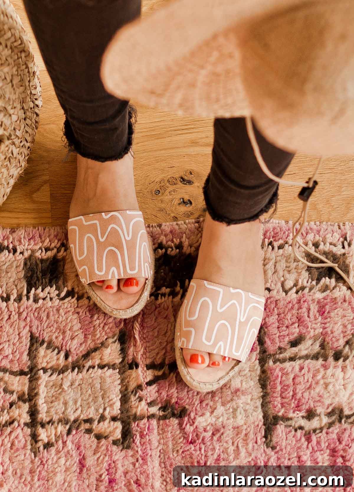 Transforming Closet Finds into Unique DIY Summer Accessories 9 DIY Sandals Idea: Give old sandals new life with a quick (and easy) makeover. Click through for the tutorial AND free downloadable patterns to add unique prints to nearly anything you can think of. #diy #diysummer #summer #summeraccessories #sandals