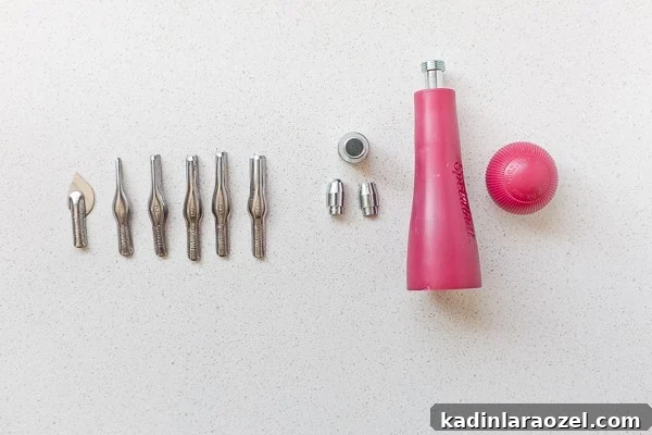 Block Printing Basics: A Step-by-Step Guide to Printing Fabric 5 Carving tool used for block printing, with all the pieces lined up.