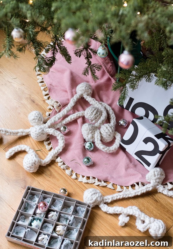 Pink dyed Xmas tree skirt with tassels