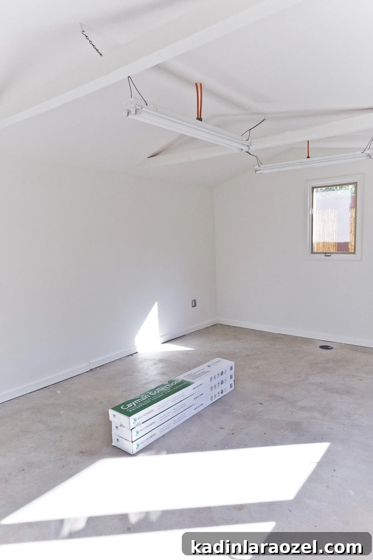 Photo of all-white, empty home office space.